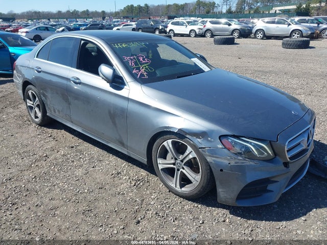Salvage Mercedes-Benz E-Class Image