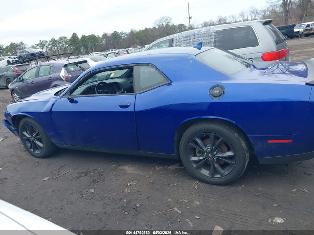 Dodge Challenger Sxt Awd