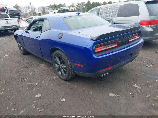 Dodge Challenger Sxt Awd