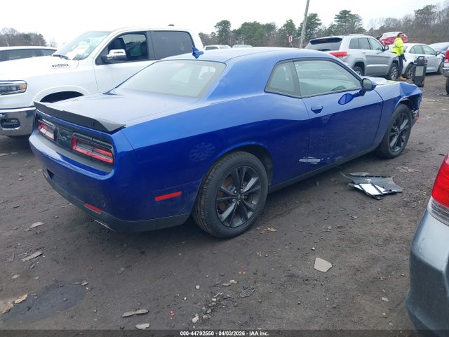 Dodge Challenger Sxt Awd