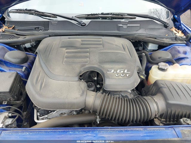 Dodge Challenger Sxt Awd