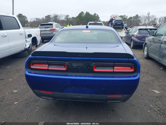 Dodge Challenger Sxt Awd