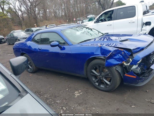 Dodge Challenger Sxt Awd