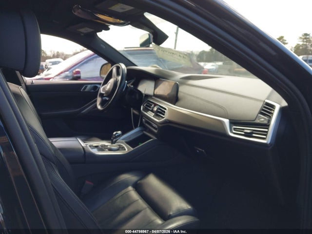 BMW X Series M50i