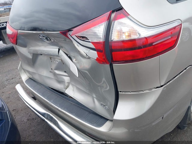Toyota Sienna Xle 8 Passenger