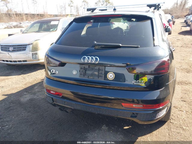 Audi Q3 2.0t Premium Plus
