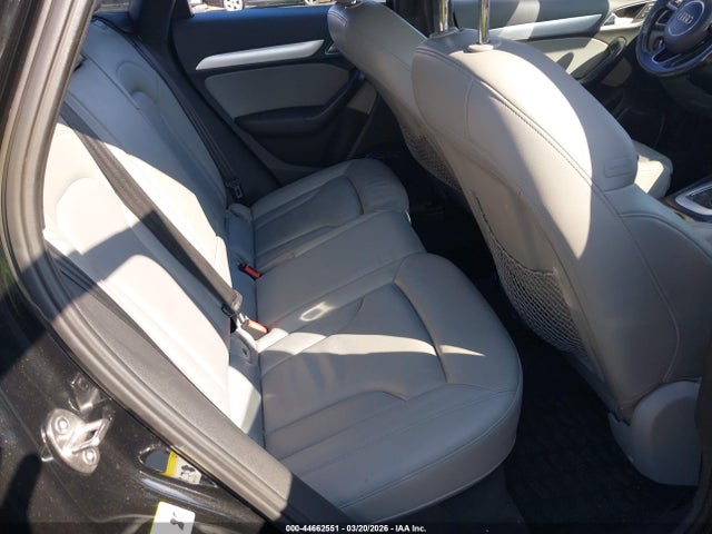 Audi Q3 2.0t Premium Plus