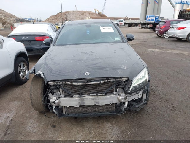 Mercedes-Benz C-Class 4matic