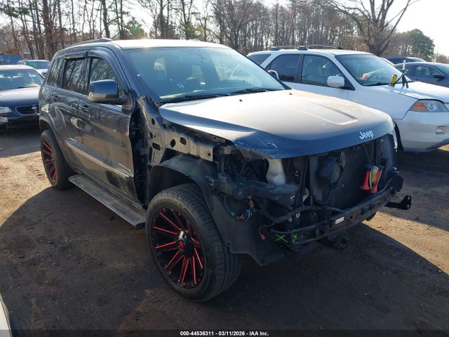 Salvage Jeep Grand Cherokee Image
