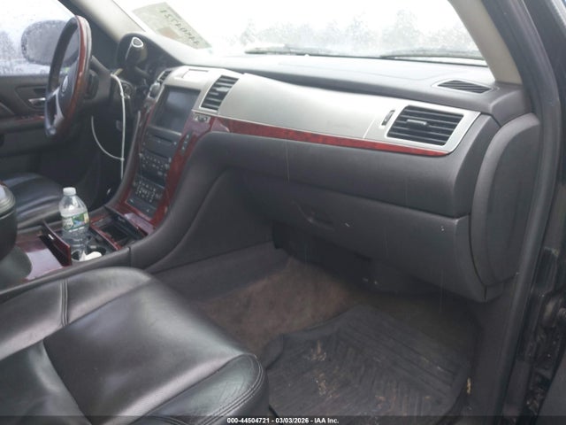 Cadillac Escalade Premium
