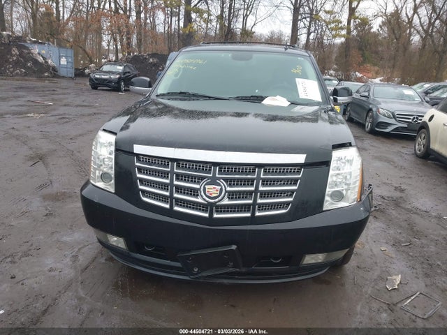 Cadillac Escalade Premium