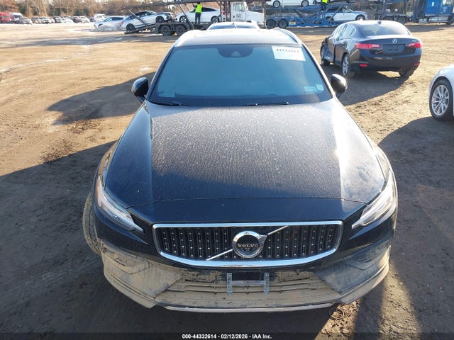 Volvo V60 Cross Country T5