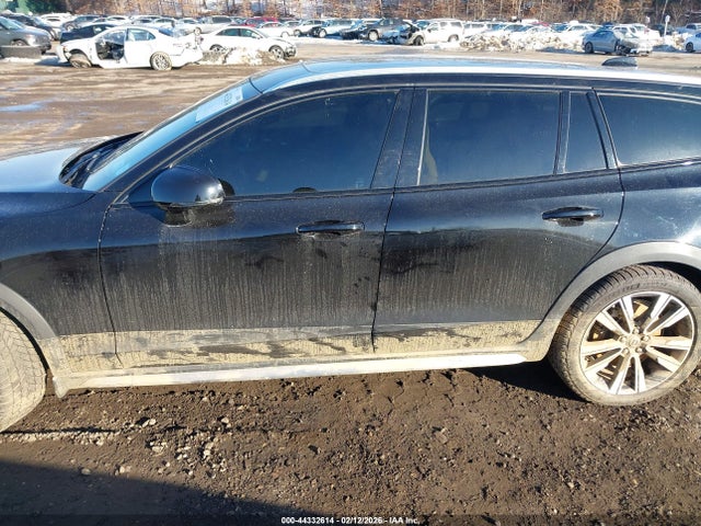 Volvo V60 Cross Country T5