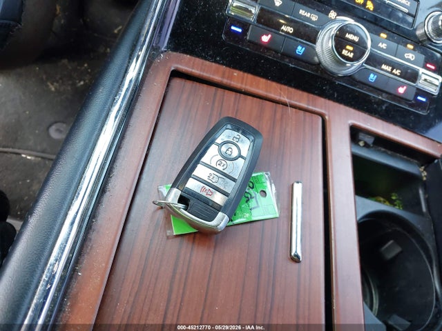 Lincoln Navigator Black Label