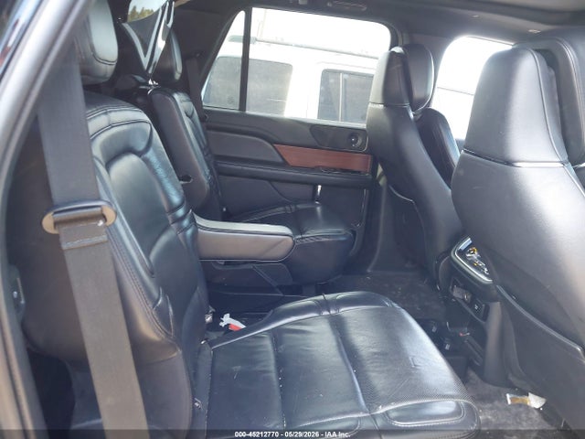 Lincoln Navigator Black Label