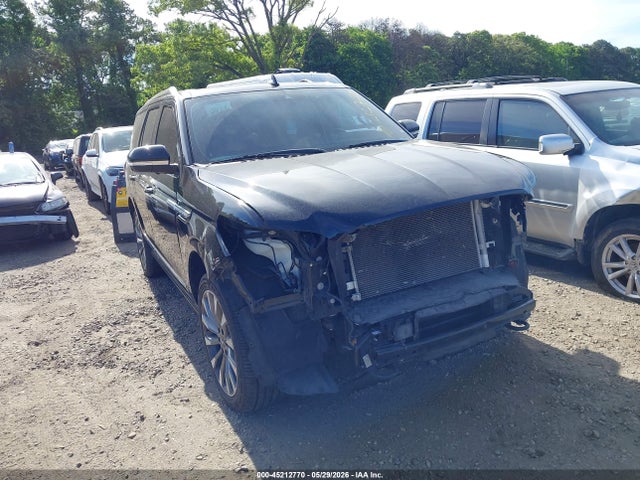 Salvage Lincoln Navigator Image