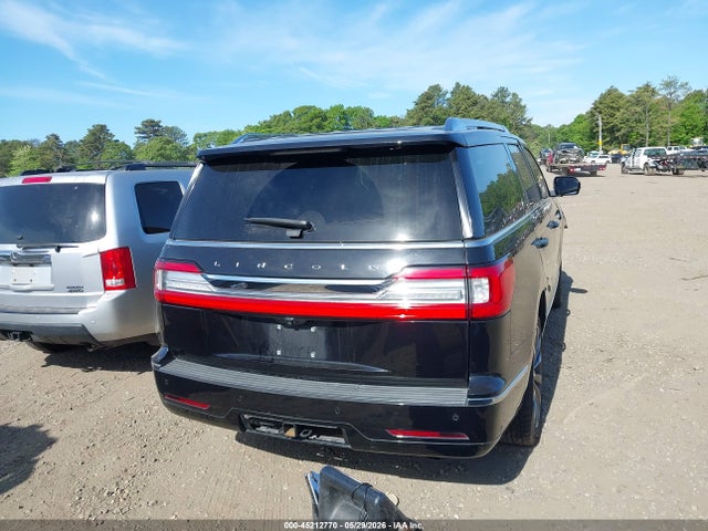 Lincoln Navigator Black Label