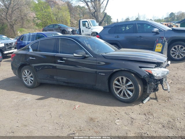 INFINITI Q50 Hybrid Premium