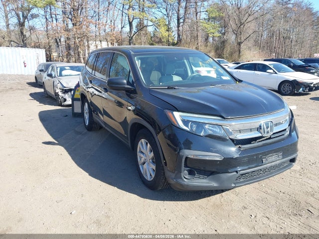 Salvage Honda Pilot Image