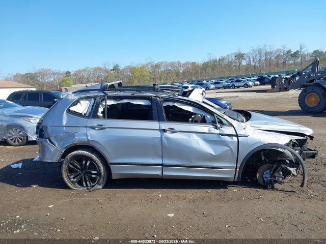 Volkswagen Tiguan 2.0t Se R-line Black