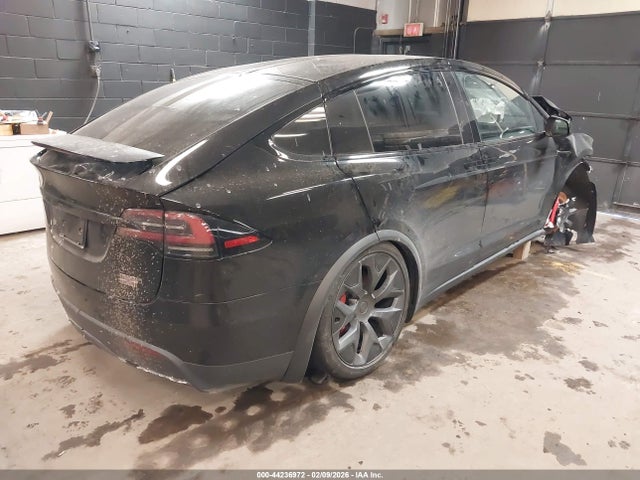 Tesla Model X Plaid