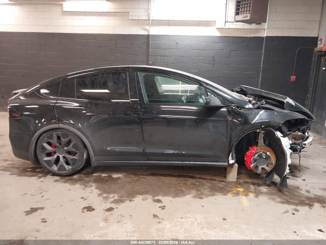 Tesla Model X Plaid