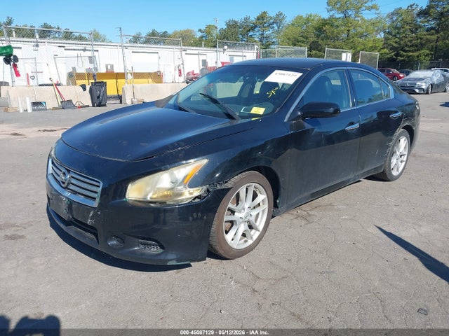 Nissan Maxima