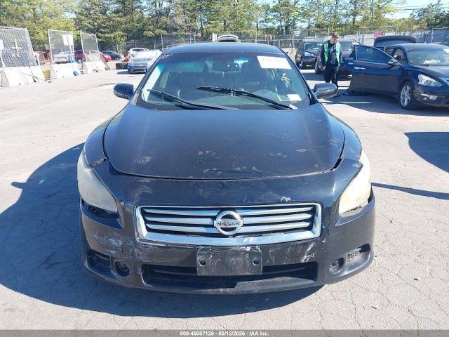 Nissan Maxima