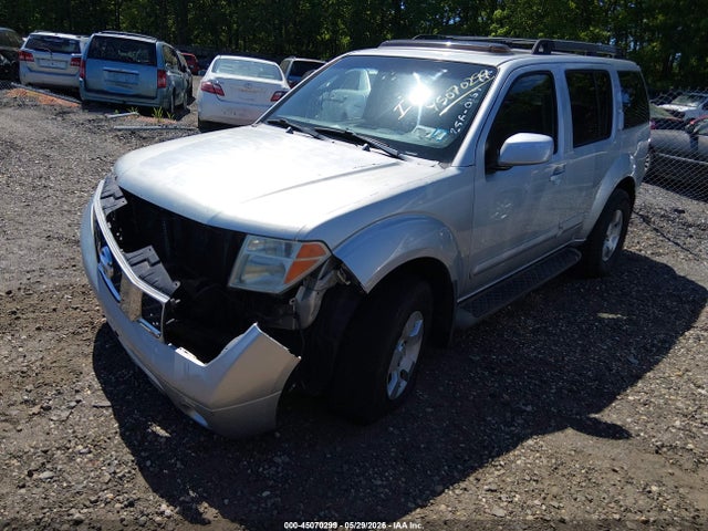 Nissan Pathfinder Se