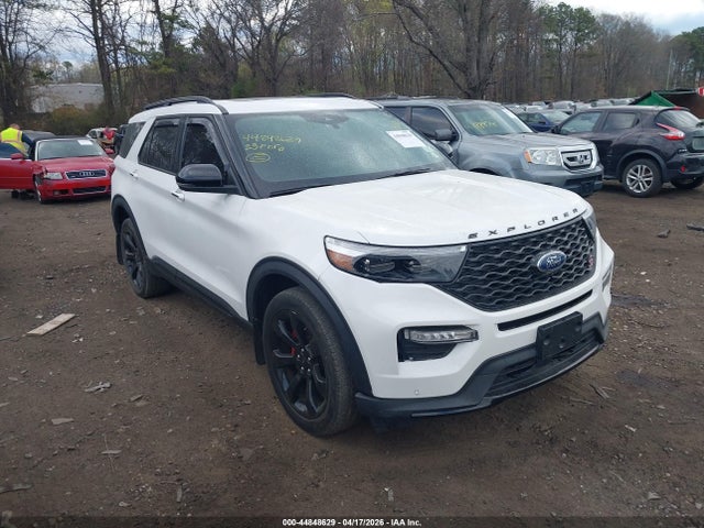 Salvage Ford Explorer Image