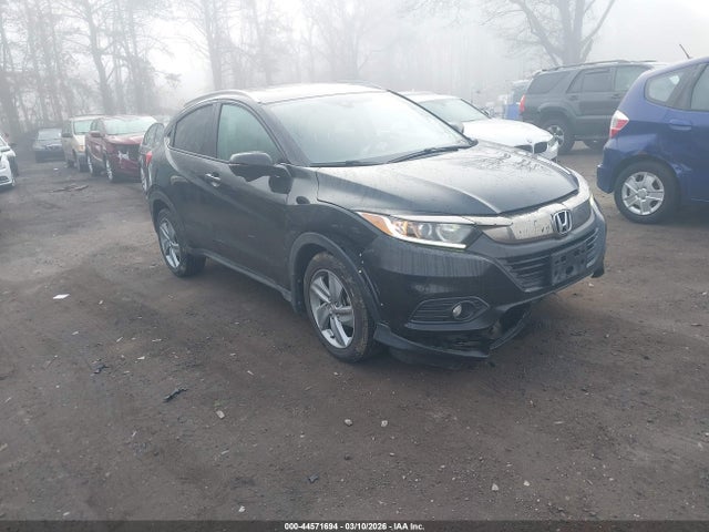 Salvage Honda HR-V Image