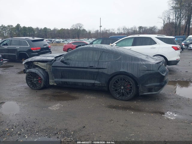 Ford Mustang Gt Premium