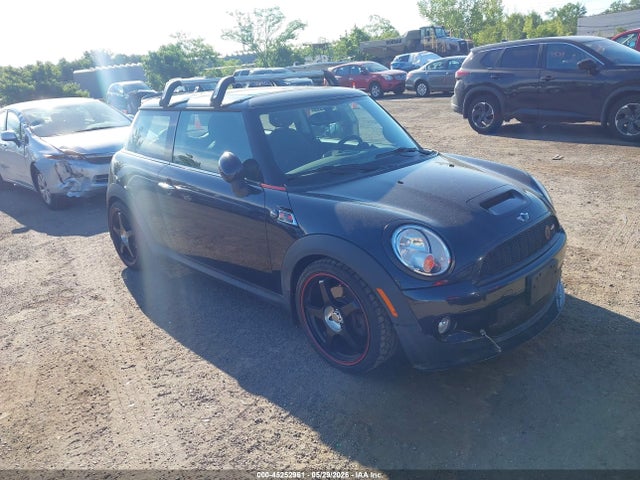 Salvage MINI Cooper S Image