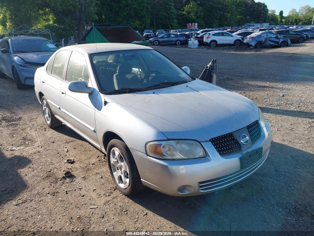 Salvage Nissan Sentra Image