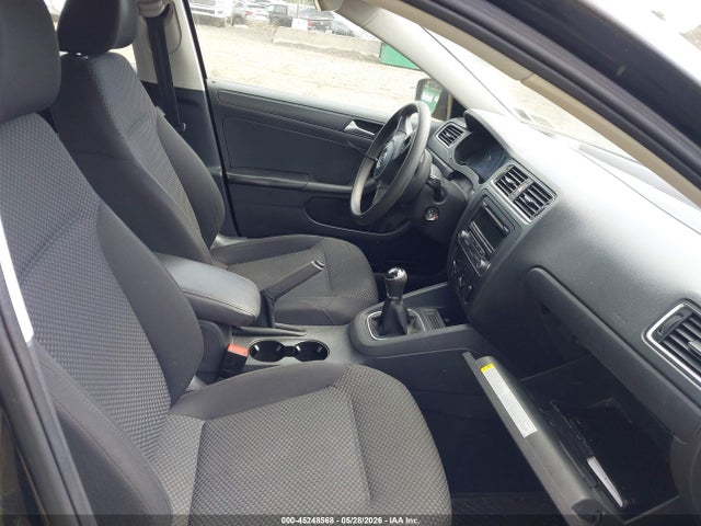 Volkswagen Jetta 2.0l S