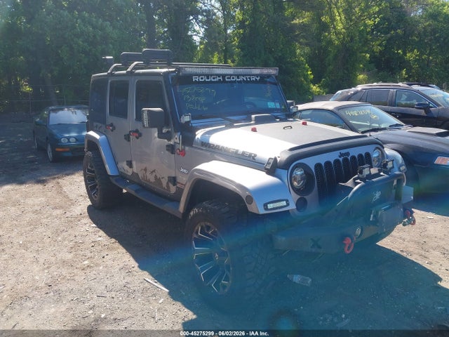 Salvage Jeep Wrangler Image