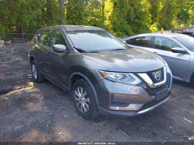 Salvage Nissan Rogue Image