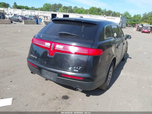 Lincoln MKT Livery