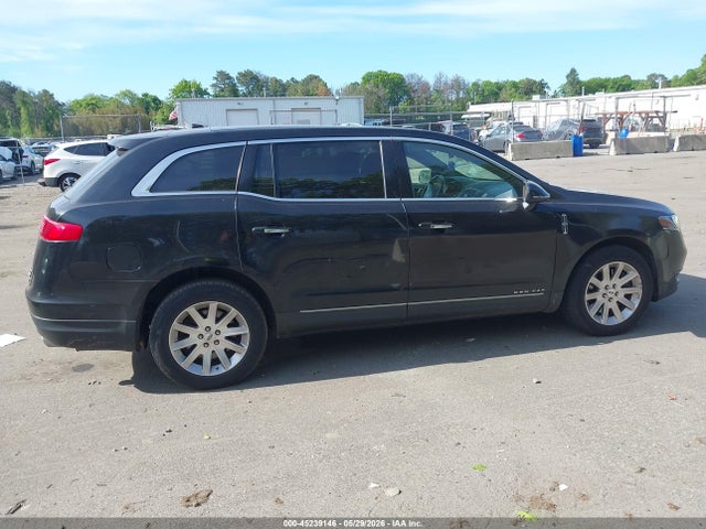 Lincoln MKT Livery