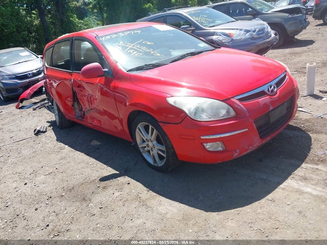 Salvage Hyundai ELANTRA Image