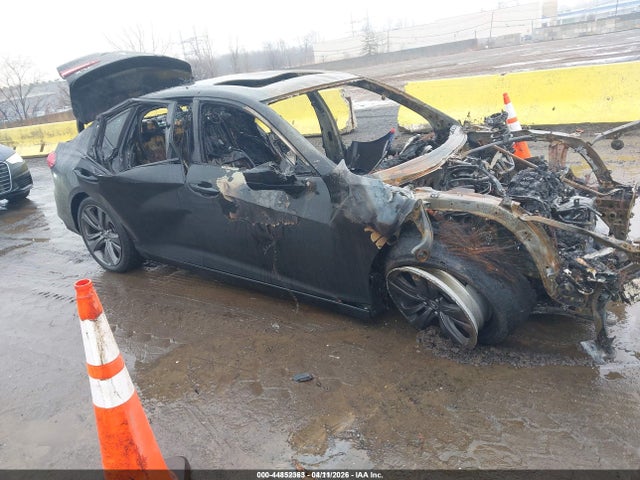 Salvage Acura TLX Image