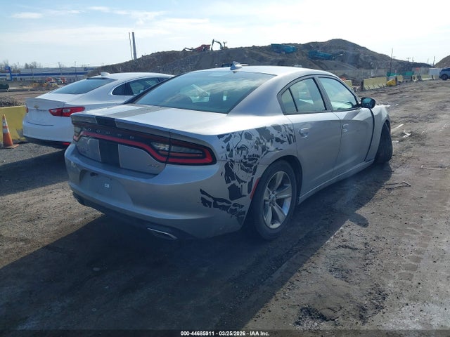 Dodge Charger Sxt