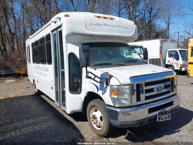 Salvage Ford E-450 Image