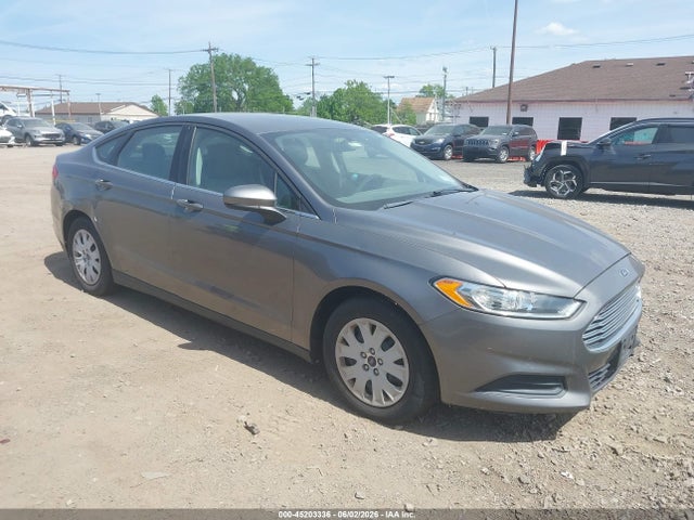 Salvage Ford Fusion Image