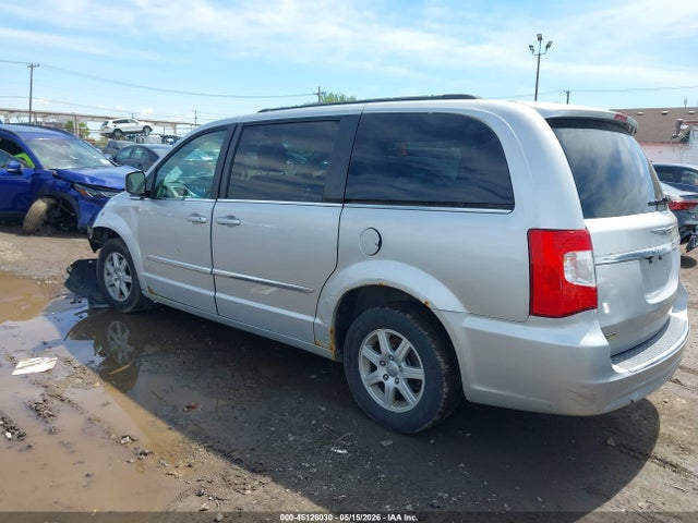 Chrysler Town & Country Touring