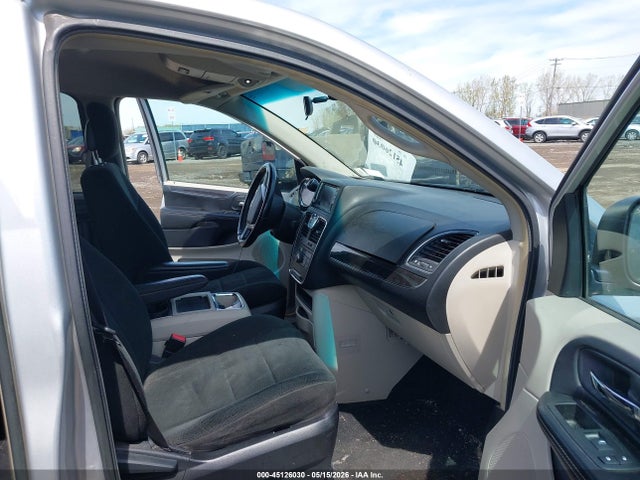 Chrysler Town & Country Touring