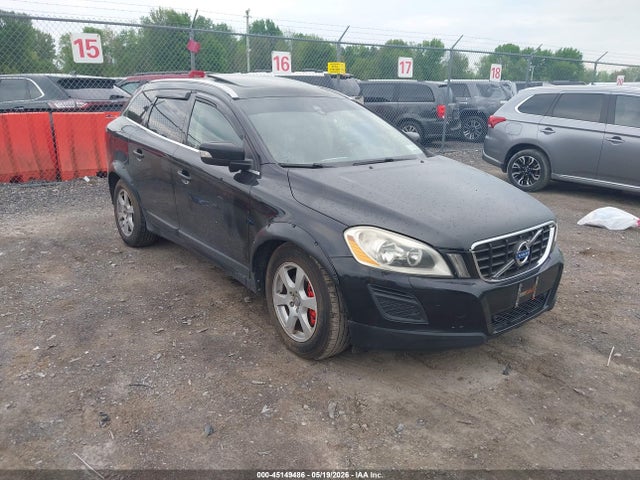 Salvage Volvo XC60 Image
