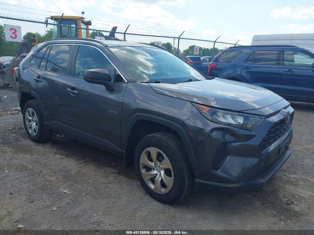 Salvage Toyota RAV4 Image