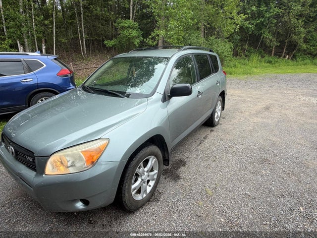 Toyota RAV4 Base V6
