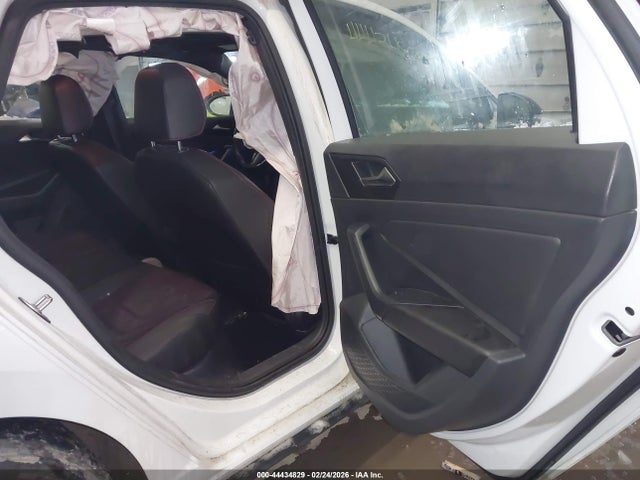 Volkswagen Jetta 2.0t Autobahn